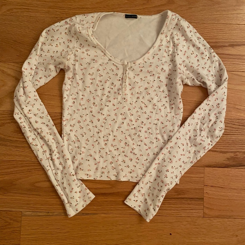 brandy melville longsleeve